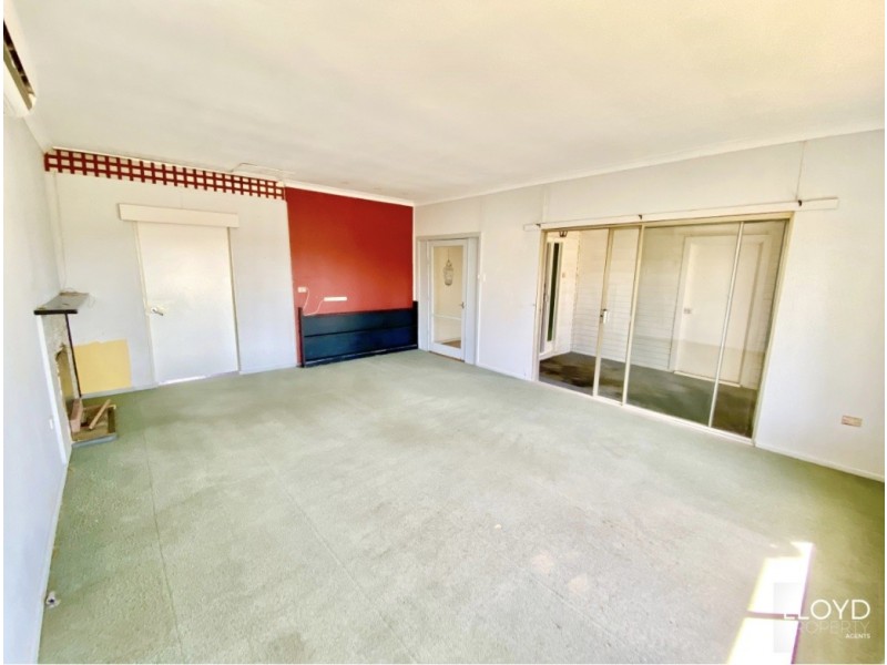 490 Moppett Street, Hay NSW 2711