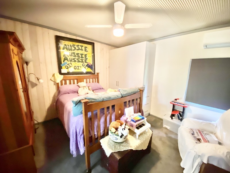 12 Greaves Crescent, Deniliquin NSW 2710