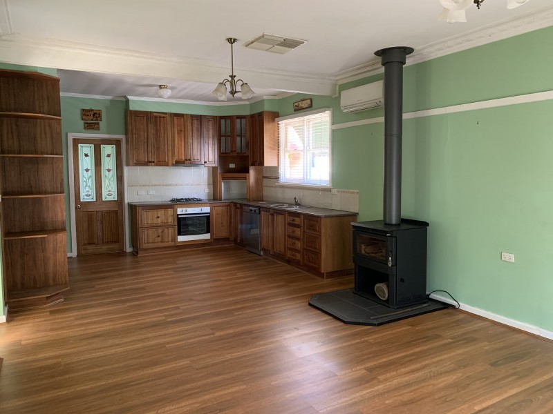 112 NAPIER STREET, Deniliquin NSW 2710