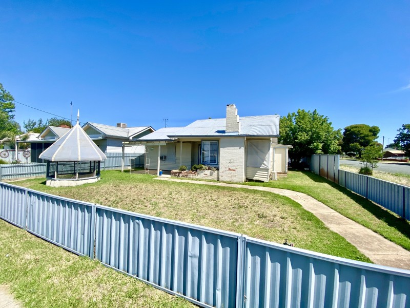 109 Hardinge Street, Deniliquin NSW 2710