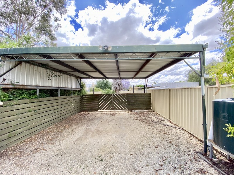 459 Poictiers Street, Deniliquin NSW 2710