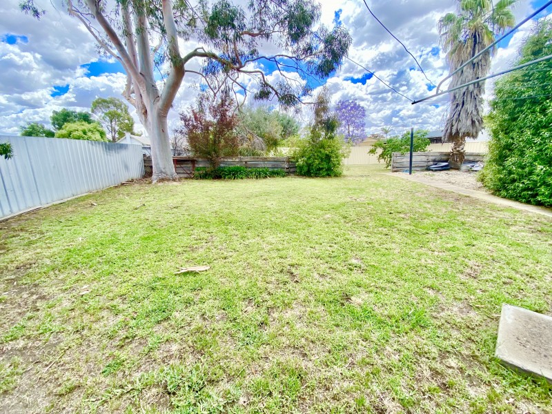 459 Poictiers Street, Deniliquin NSW 2710