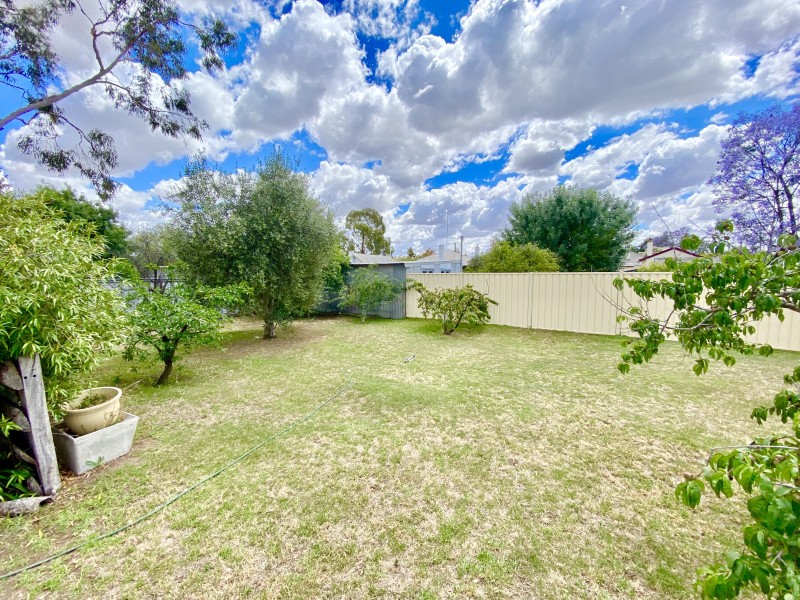 459 Poictiers Street, Deniliquin NSW 2710