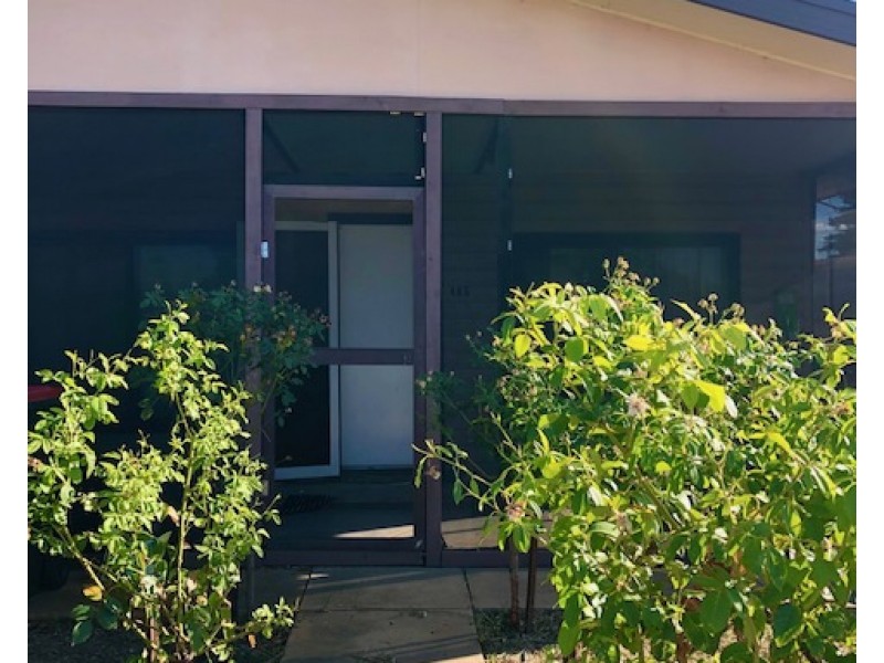 495 Park Street, Hay NSW 2711