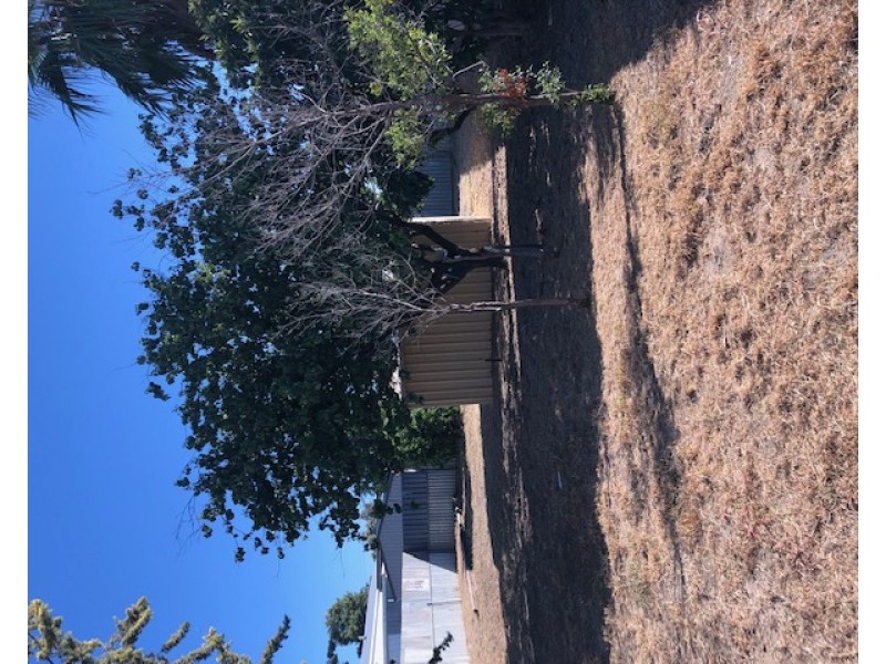 495 Park Street, Hay NSW 2711