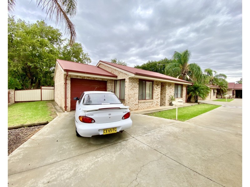 5/409-411 MACAULEY STREET, Hay NSW 2711