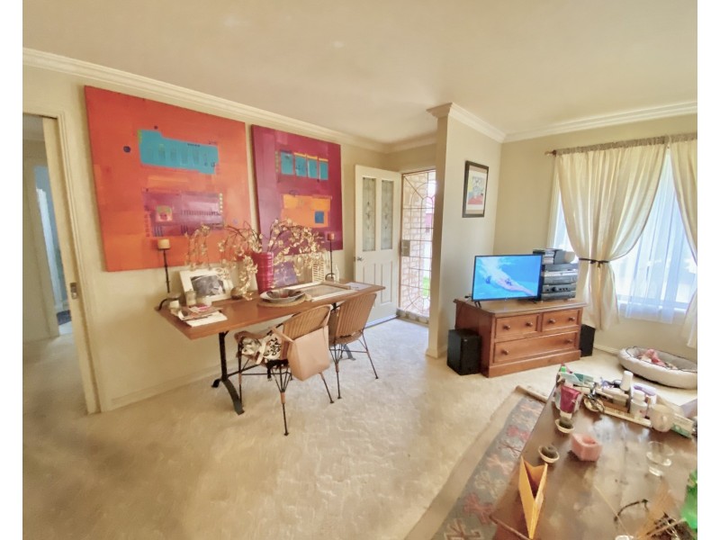 5/409-411 MACAULEY STREET, Hay NSW 2711