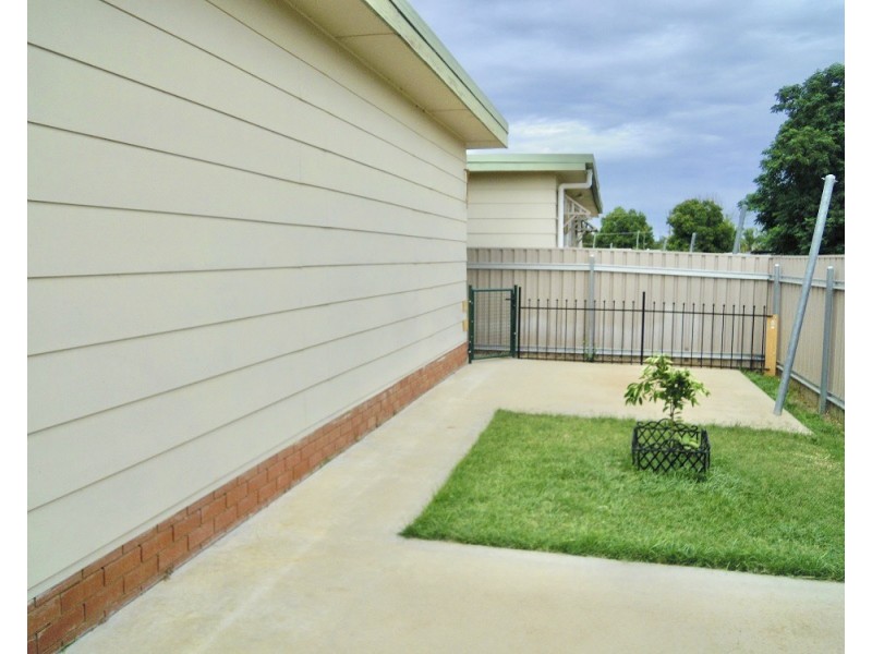 3/449 Cadell Street, Hay NSW 2711