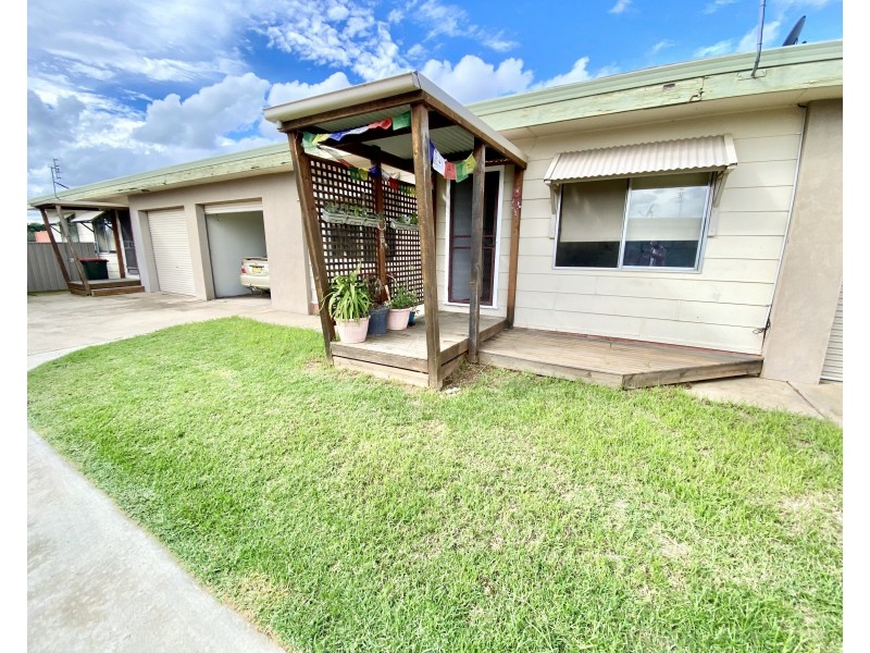 2/449 CADELL STREET, Hay NSW 2711