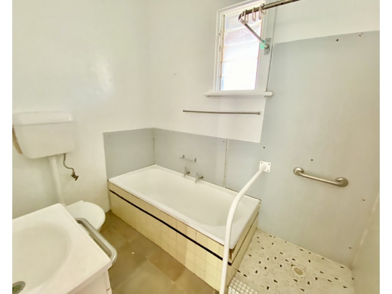 451 Water Street, Hay South NSW 2711