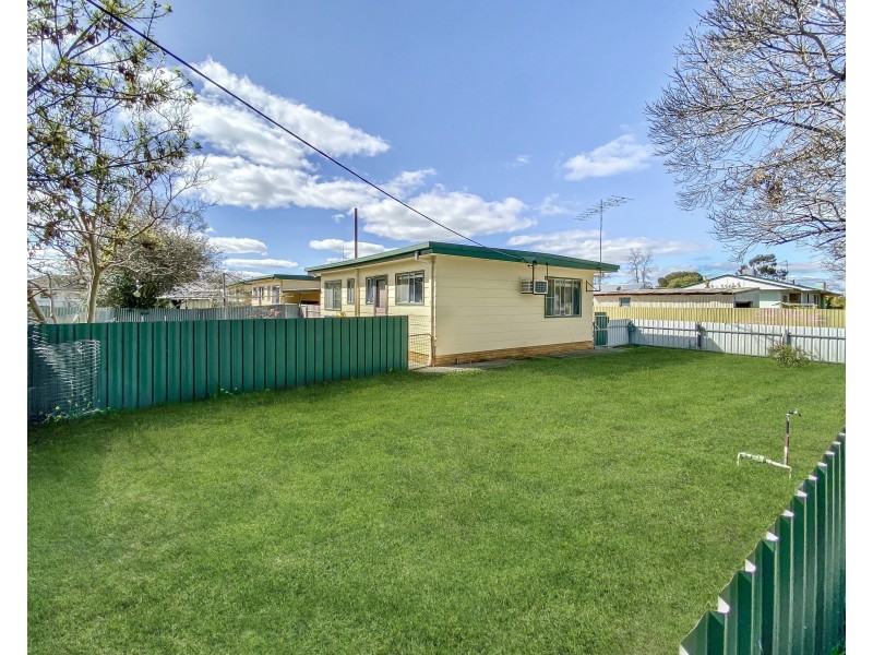 385 Balaclava Street, Hay NSW 2711