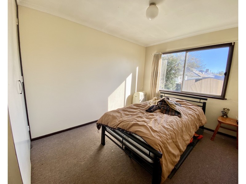 385 Balaclava Street, Hay NSW 2711