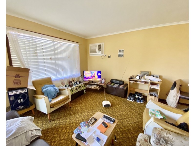 385 Balaclava Street, Hay NSW 2711