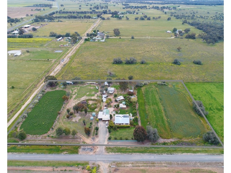 27 Gum Tree Lane, Hay NSW 2711