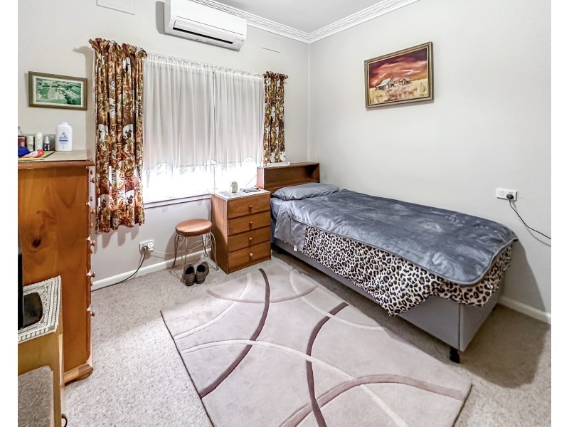 27 Gum Tree Lane, Hay NSW 2711