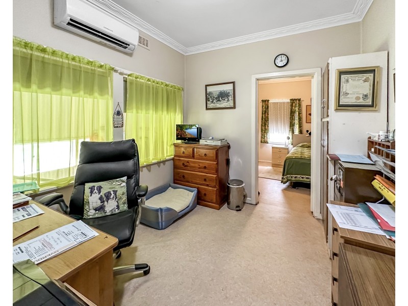 27 Gum Tree Lane, Hay NSW 2711