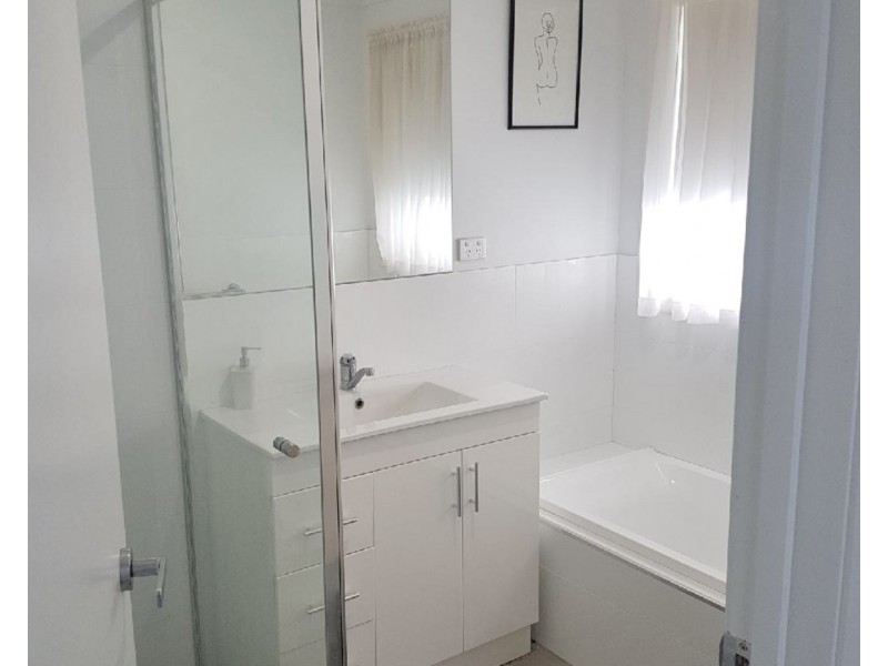 8 Audley Street, Narrandera NSW 2700