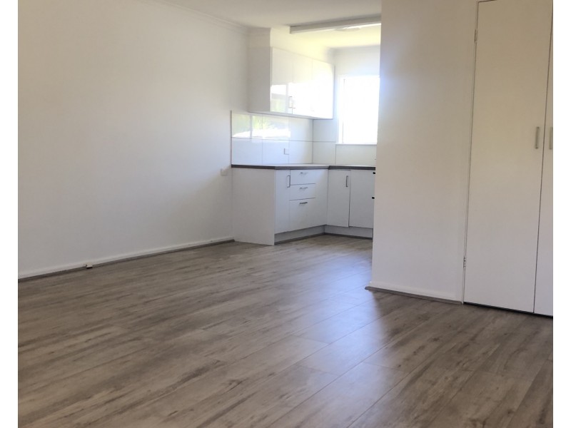 2/371 Cadell Street, Hay NSW 2711