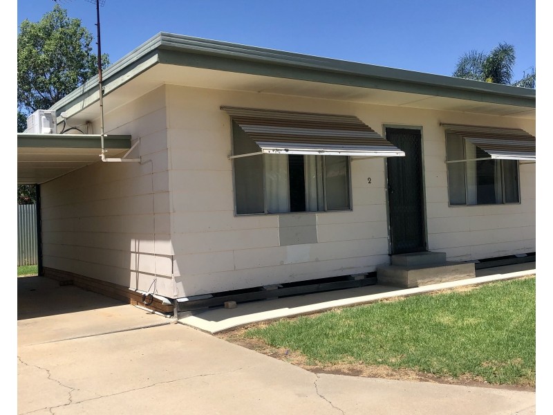 2/371 Cadell Street, Hay NSW 2711