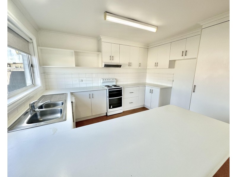 126 Wyatt Street, Deniliquin NSW 2710