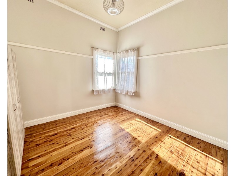 27 Coreen Street, Jerilderie NSW 2716