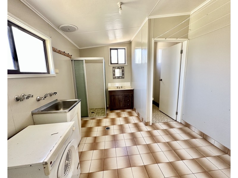 76 Mahonga Street, Jerilderie NSW 2716