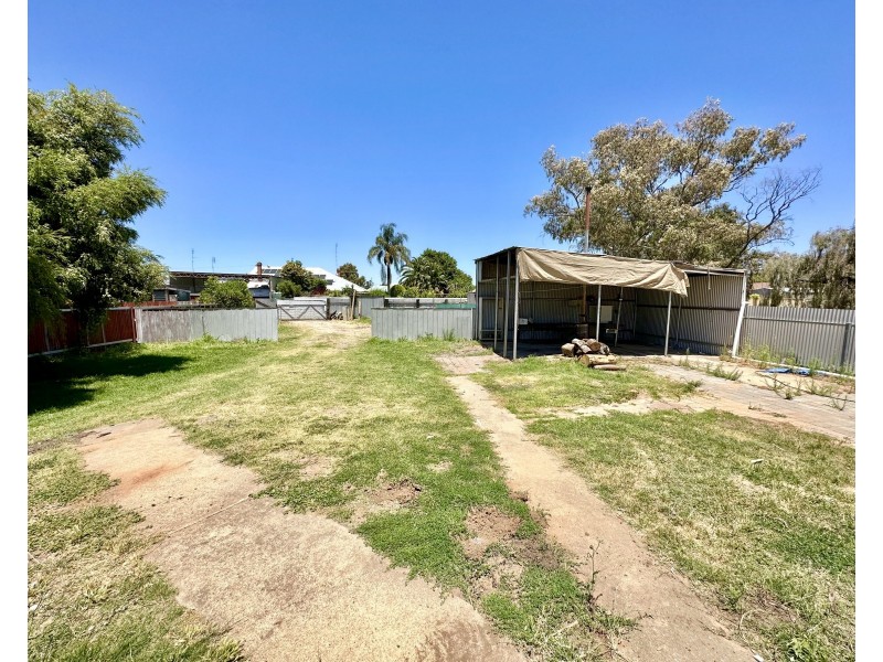 76 Mahonga Street, Jerilderie NSW 2716