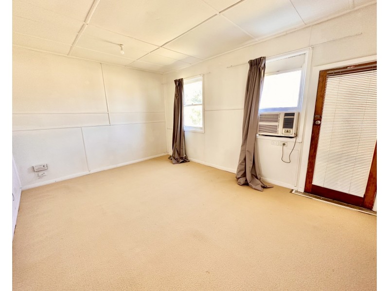 9 Coonong Street, Jerilderie NSW 2716