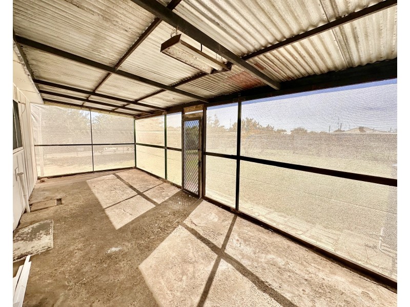 9 Coonong Street, Jerilderie NSW 2716