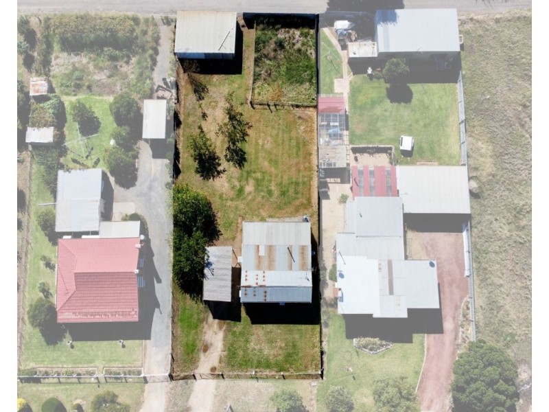 9 Coonong Street, Jerilderie NSW 2716