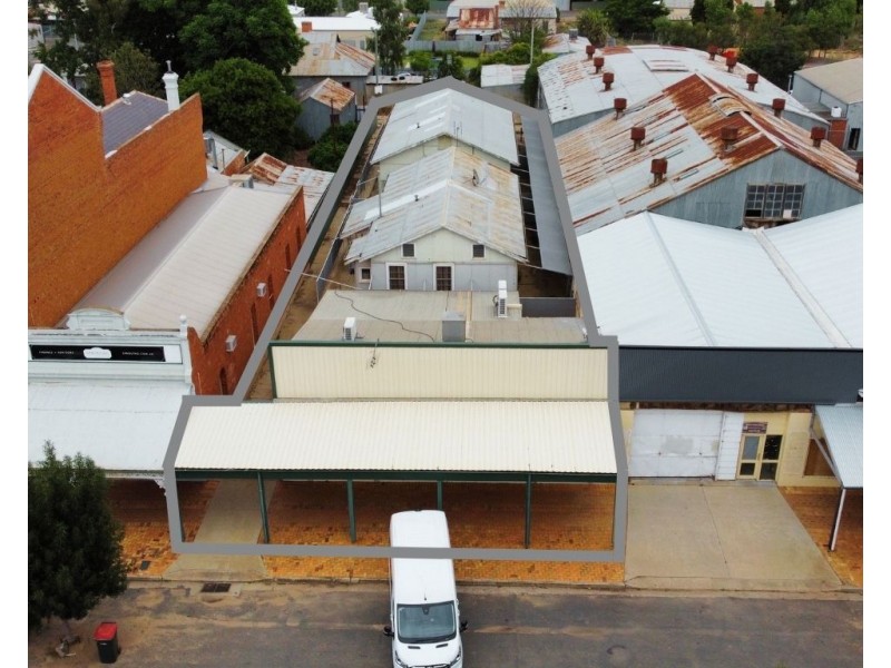 92 Lachlan Street, Hay NSW 2711