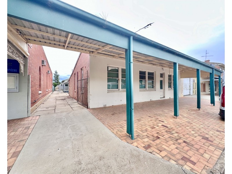 92 Lachlan Street, Hay NSW 2711