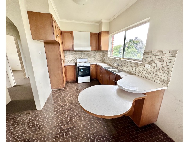 227 Edward Street, Hay NSW 2711