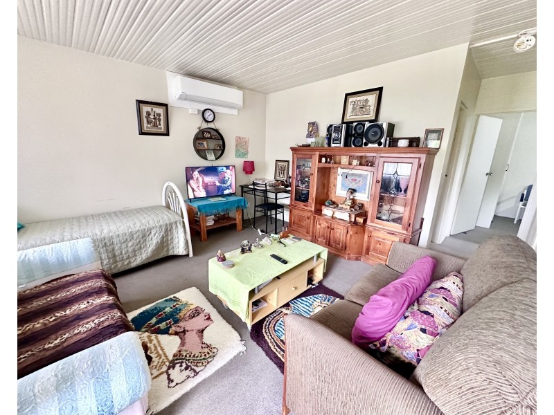 227 Edward Street, Hay NSW 2711