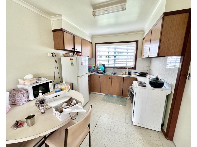 227 Edward Street, Hay NSW 2711