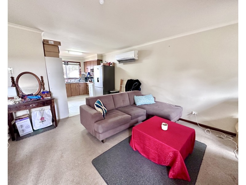 227 Edward Street, Hay NSW 2711