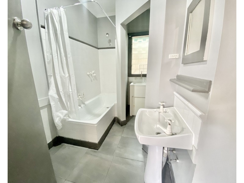 4/411 Sloane Street, Deniliquin NSW 2710