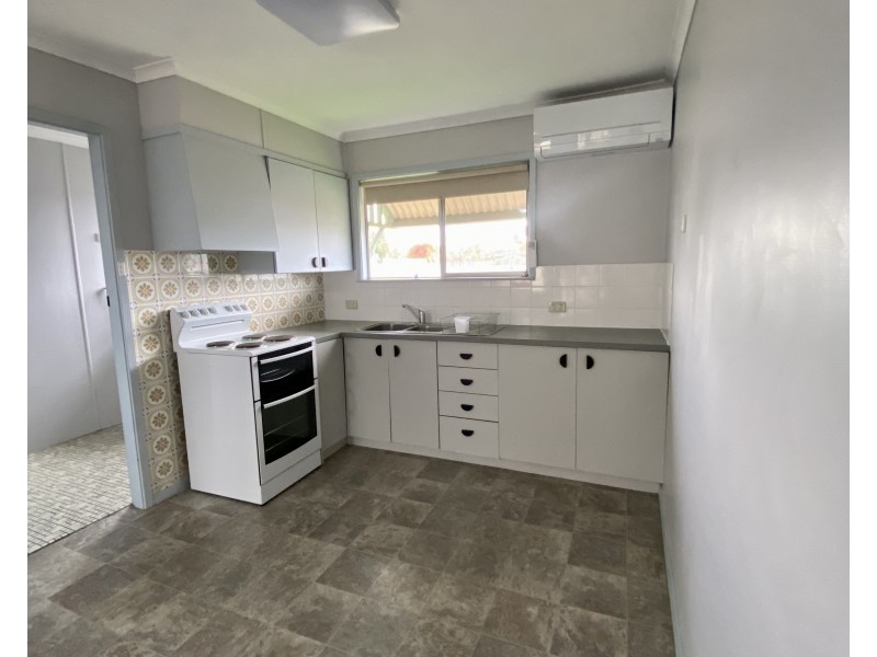 3/449 CADELL STREET, Hay NSW 2711