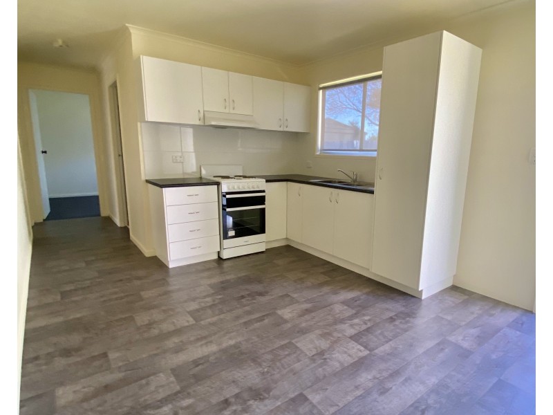 2/525 CLAY STREET, Hay NSW 2711