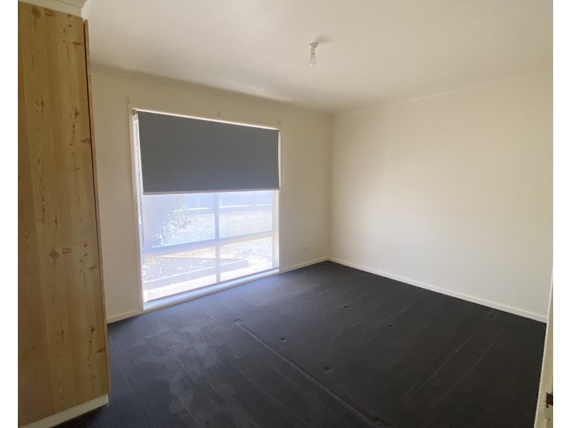 2/525 CLAY STREET, Hay NSW 2711