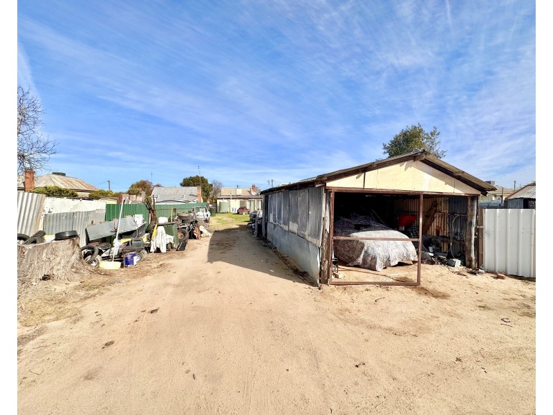 431 CHURCH STREET, Hay NSW 2711
