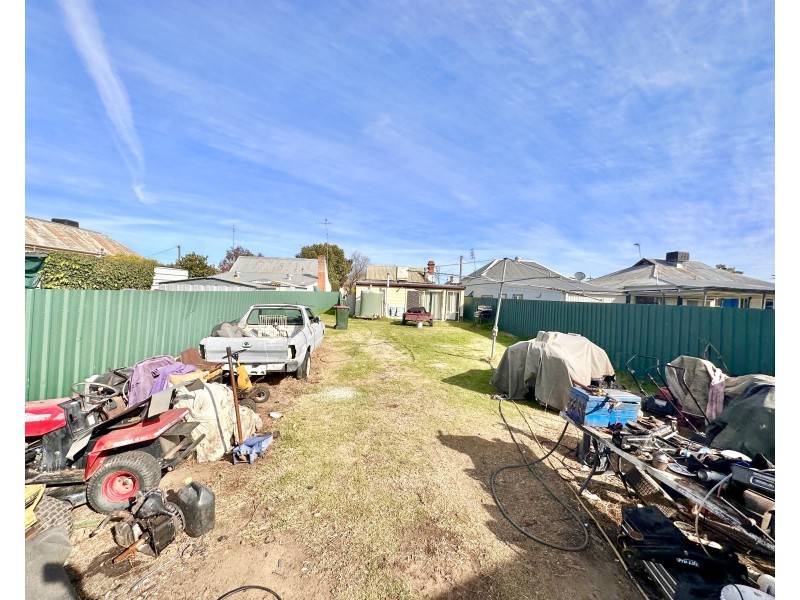 431 CHURCH STREET, Hay NSW 2711