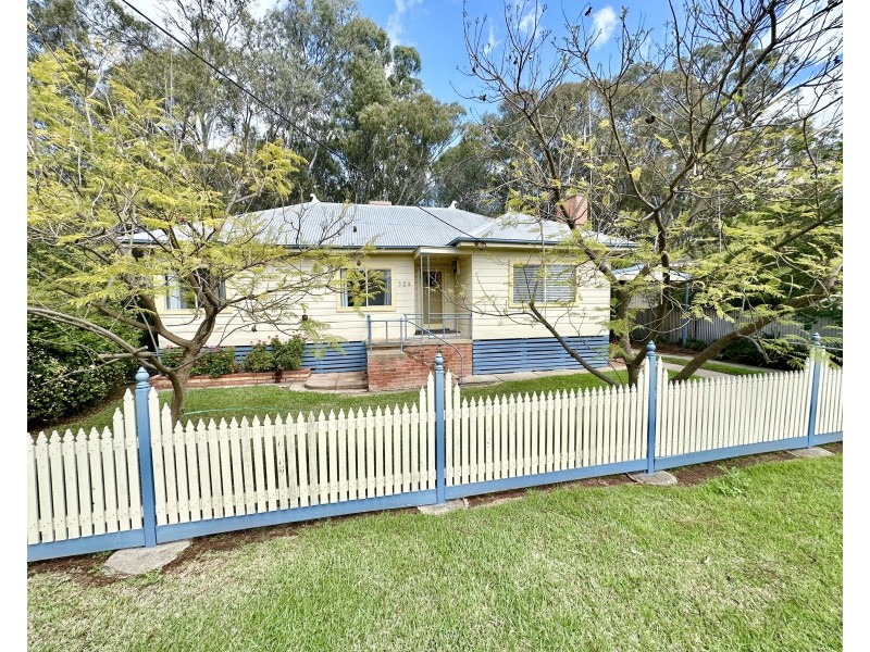 324 JONES AVENUE, Deniliquin NSW 2710
