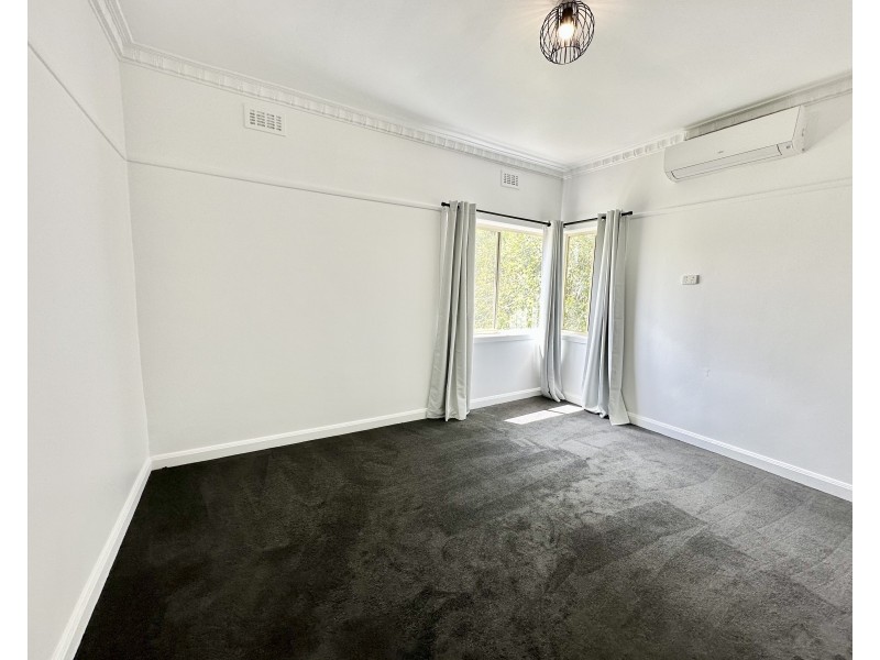 324 JONES AVENUE, Deniliquin NSW 2710