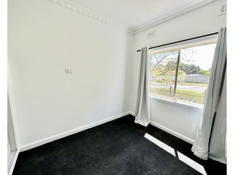 324 JONES AVENUE, Deniliquin NSW 2710