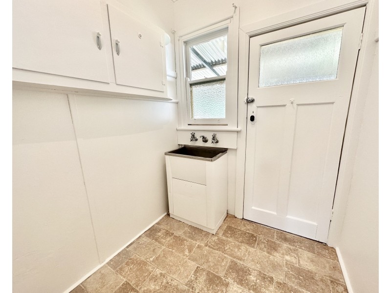 324 JONES AVENUE, Deniliquin NSW 2710