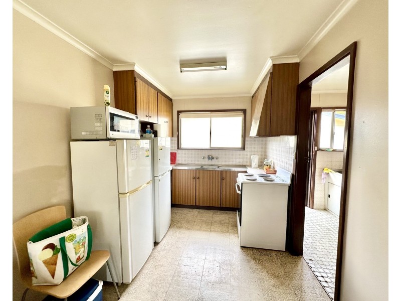 1&2/464a Waradgery Place, Hay NSW 2711