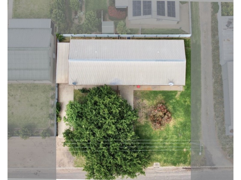 1&2/464a Waradgery Place, Hay NSW 2711