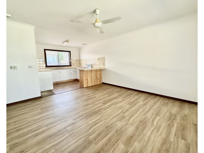 1/179 FAULKNER STREET, Deniliquin NSW 2710