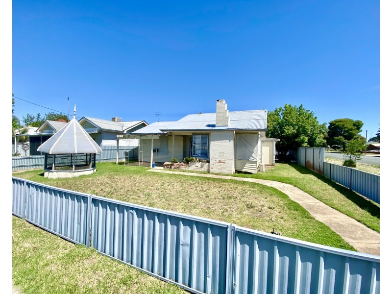109 Hardinge Street, Deniliquin NSW 2710